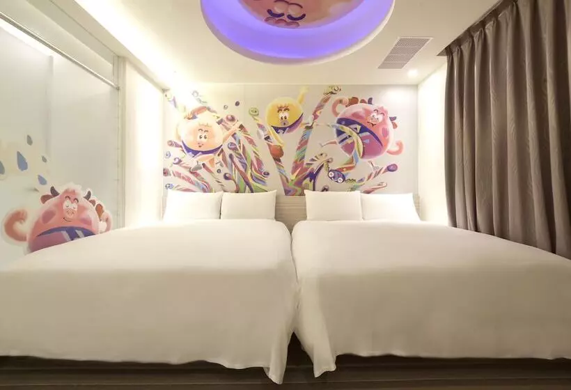 ユースホステル Whoops