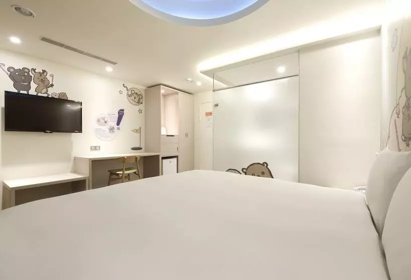 ユースホステル Whoops