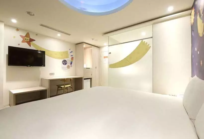 ユースホステル Whoops