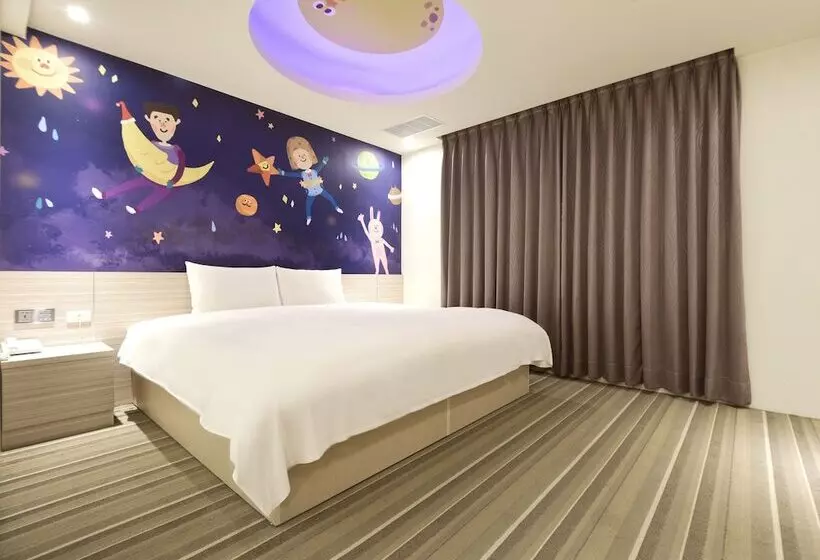 ユースホステル Whoops