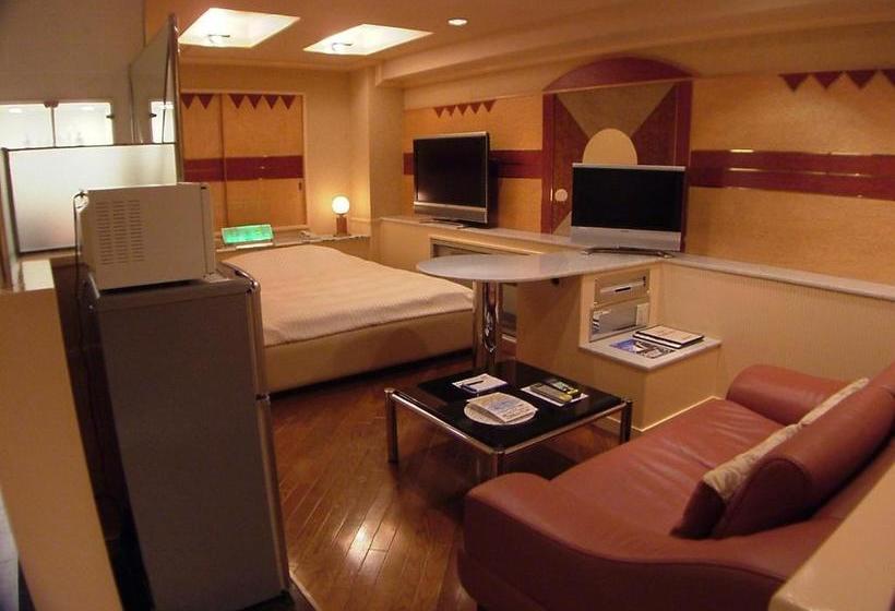 Отель J House 1