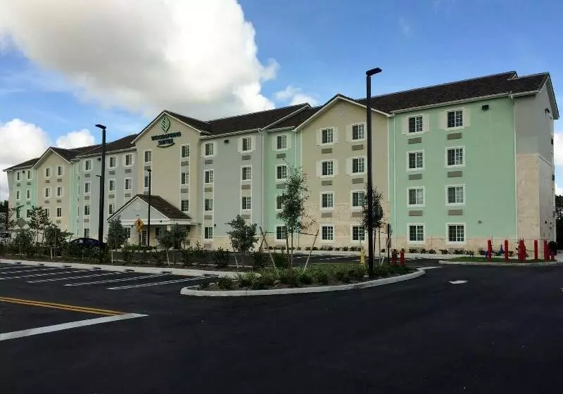 هتل Woodspring Suites Miami Southwest