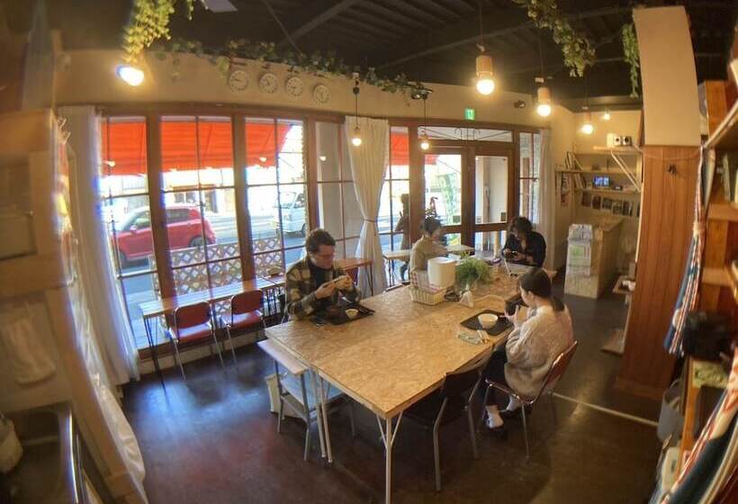 Пансион Guesthouse Lululu 無料朝食&夕食カレー 街まで電車8分 ローソン隣