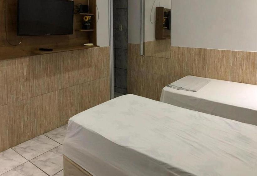 پانسیون Pousada Silva