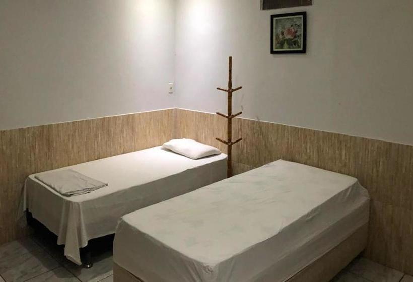 پانسیون Pousada Silva