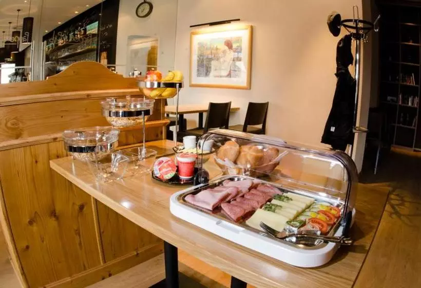 Retkeilymaja Papperl A' Pub