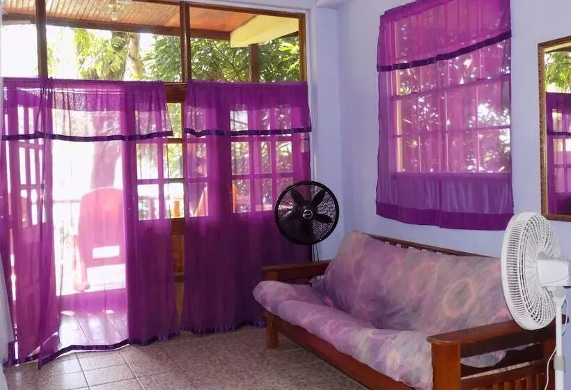 پانسیون Boatview Apartments