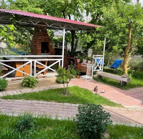 پانسیون Guest House Visit