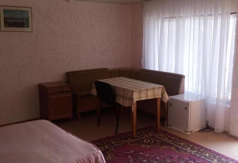 پانسیون Guest House Visit