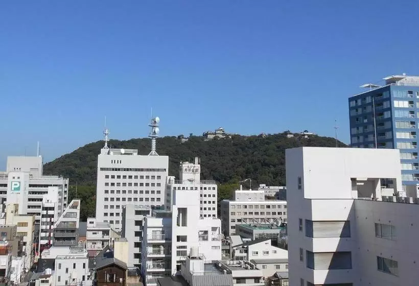 Capsule Hotel New Grand