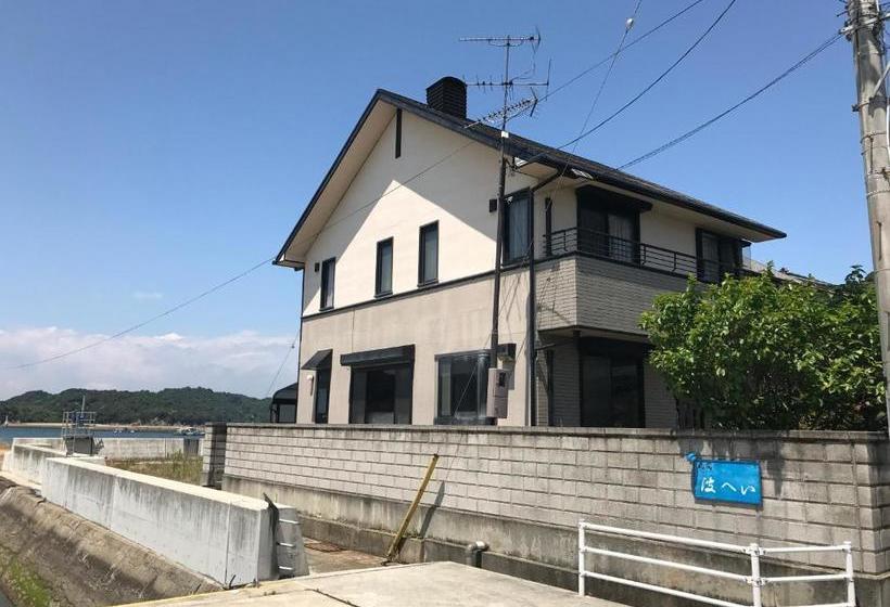 פנסיון Guest House Seaside Namihei