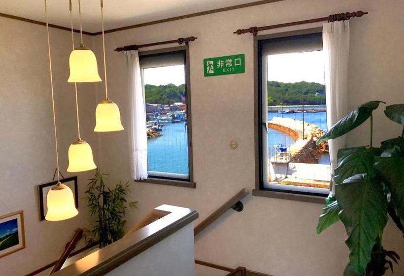 פנסיון Guest House Seaside Namihei