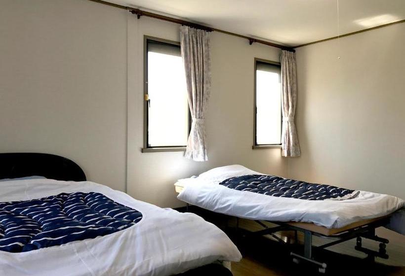 פנסיון Guest House Seaside Namihei