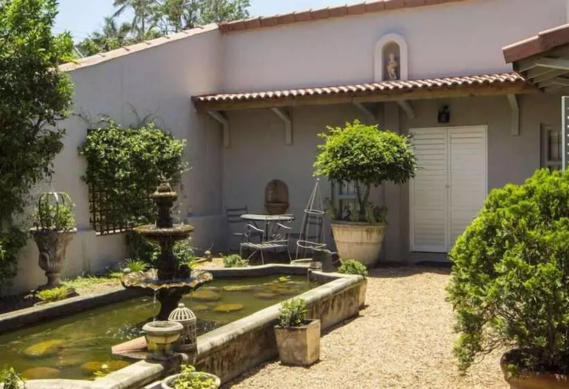 Majatalo Maison H Guest House