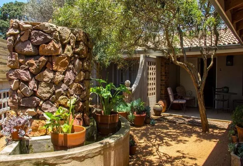 Majatalo Maison H Guest House
