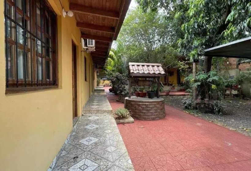 Retkeilymaja La Posada De Moncho