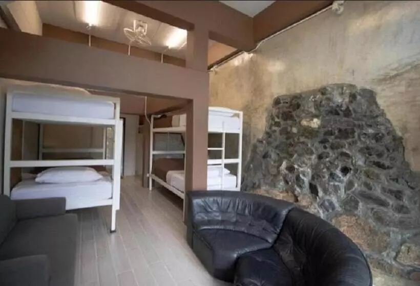 Aamiaismajoitus (B&B) Maesa Greenery Hill Sha