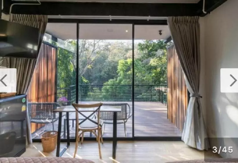 Aamiaismajoitus (B&B) Maesa Greenery Hill Sha