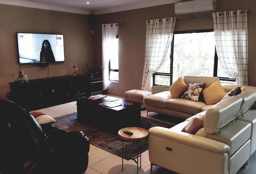 بنسيون Bokmakierie Place