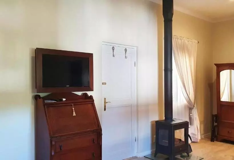 پانسیون Villa Adalbert Guesthouse