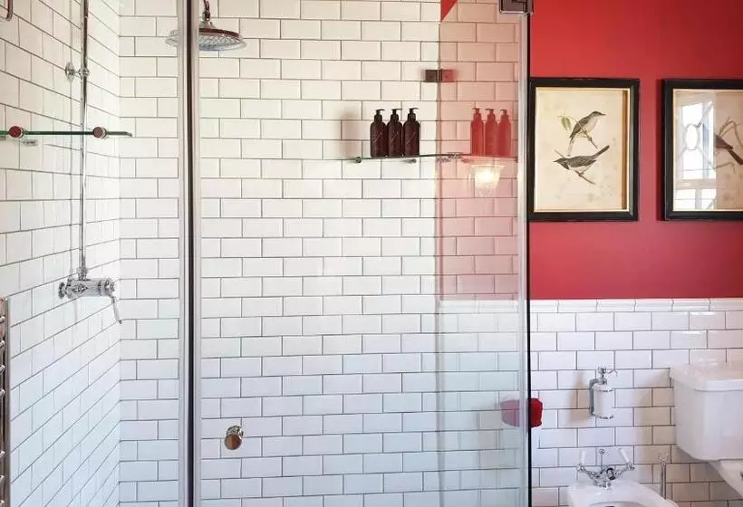 پانسیون Villa Adalbert Guesthouse