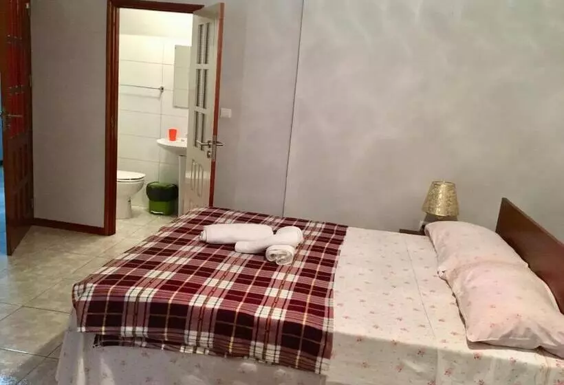 پانسیون Laginha Beach Guest House