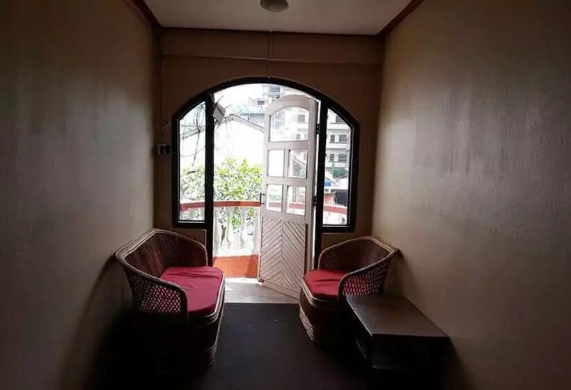 پانسیون Nepali Cottage Guest House