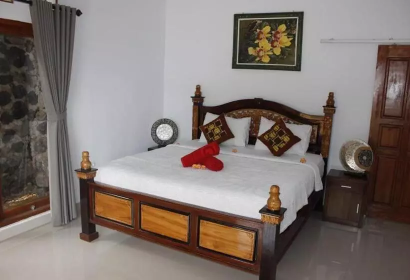 Pensione Sekumpul Accommodation