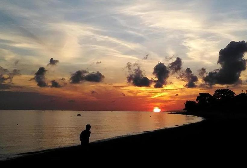 ペンション Gula Juruh Beach Front