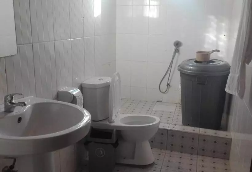 ペンション Is Guest House