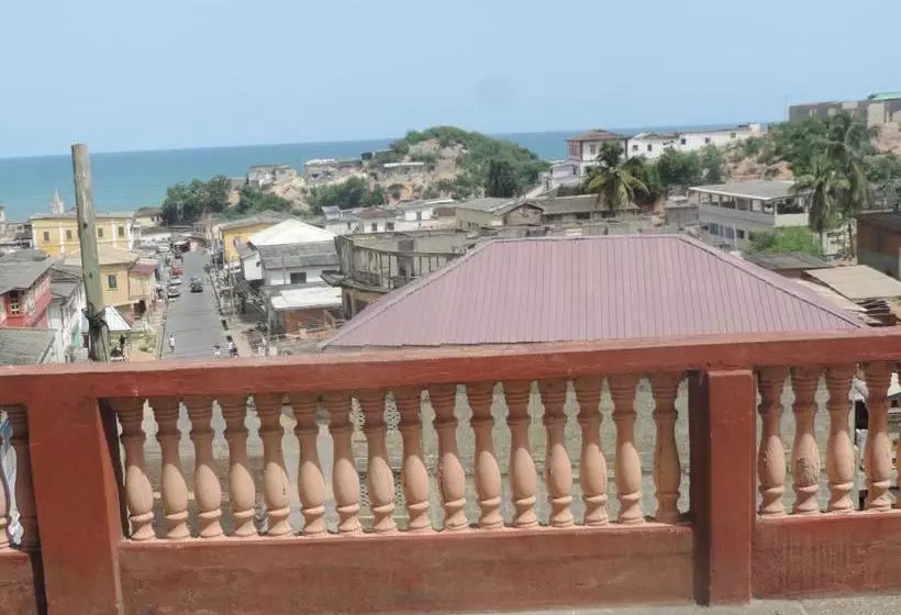 ペンション Is Guest House