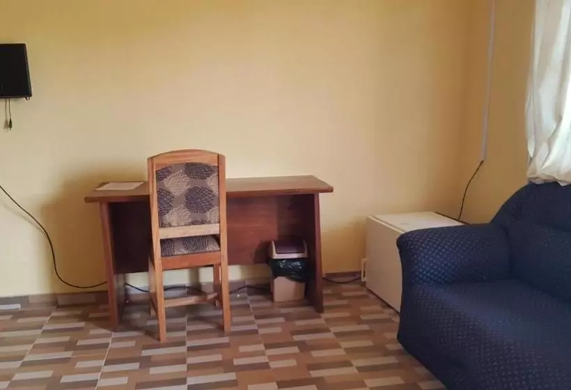 ペンション Is Guest House