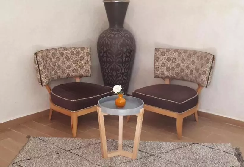 Majatalo Les Terrasses Du Lac Marrakech