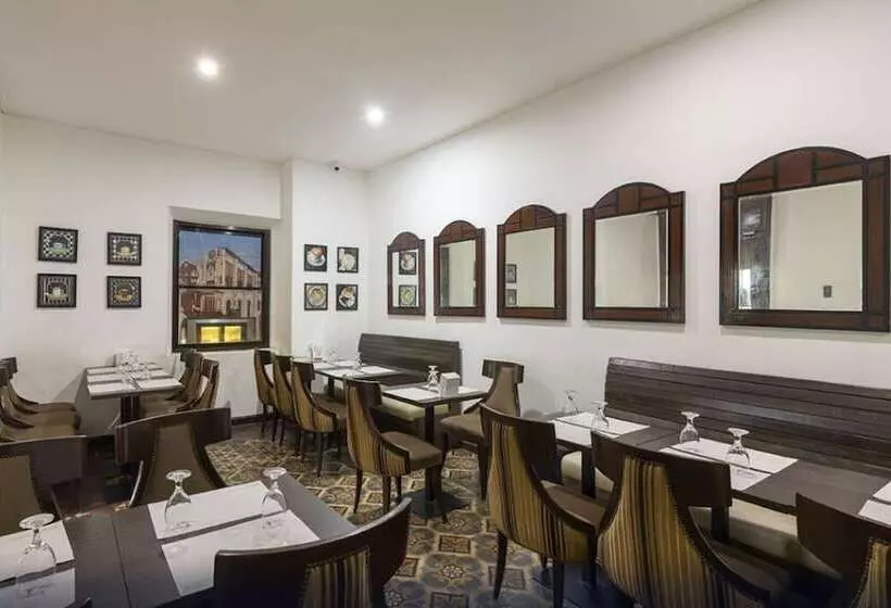 ユースホステル Metro Vigan Inn Near Plaza Salcedo Ilocos Sur
