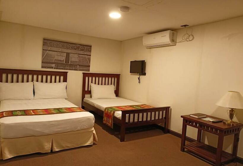 호스텔 Metro Vigan Inn Near Plaza Salcedo Ilocos Sur