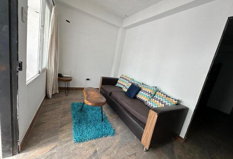 پانسیون Rokadura Hostel