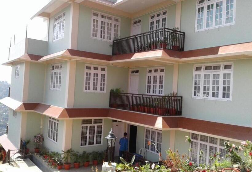 Pensão Aapas Residency