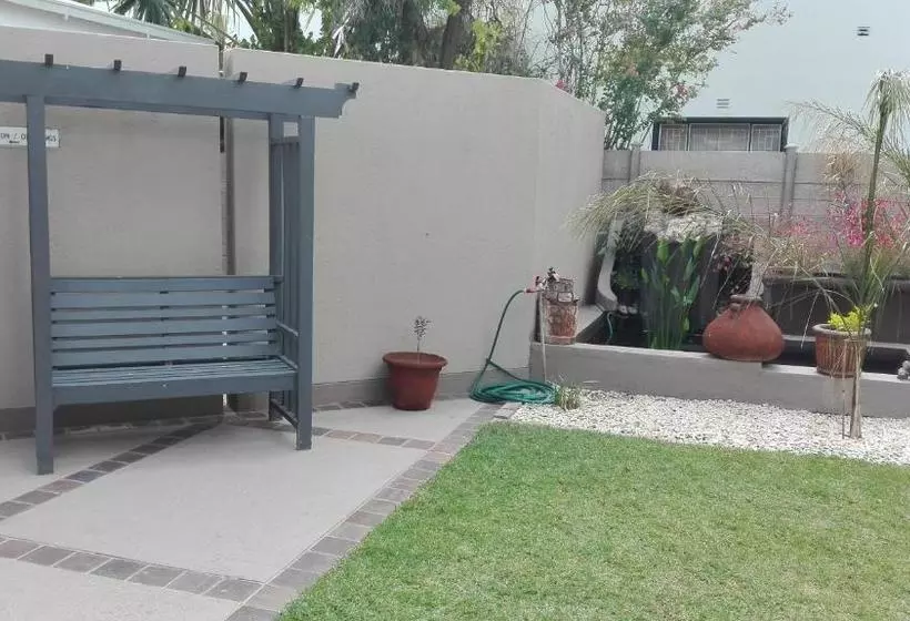 ペンション Gemutlich Guesthouse