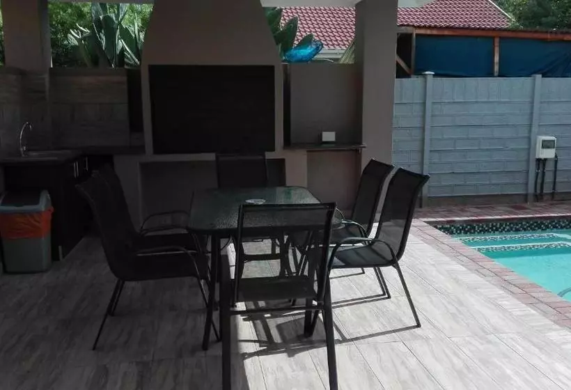 ペンション Gemutlich Guesthouse