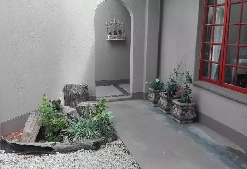 ペンション Gemutlich Guesthouse