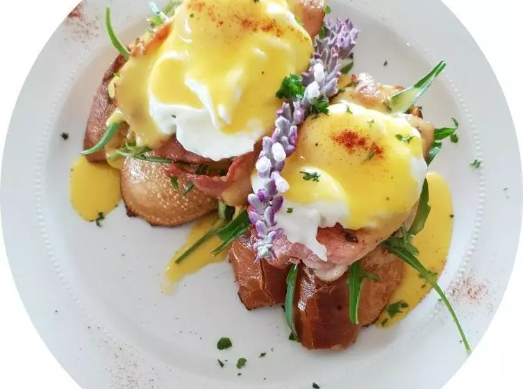 پانسیون Fairway Guest House