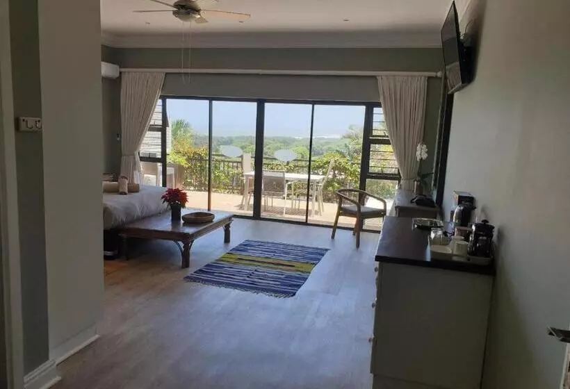 پانسیون Fairway Guest House