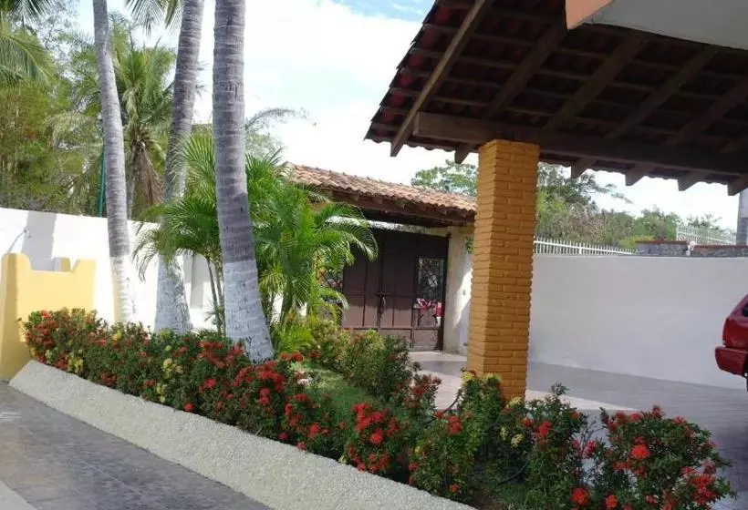 ペンション Villa Cupatitzio