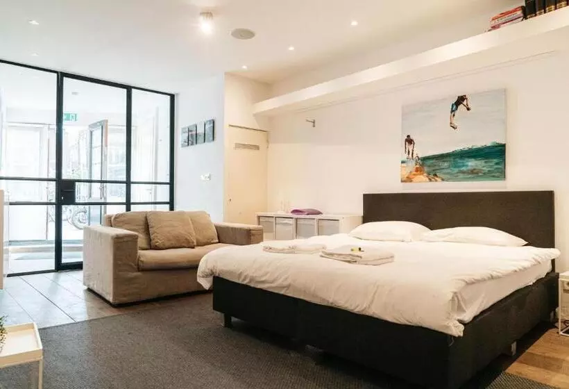 تختخواب و صبحانه Spui Apartment In Center