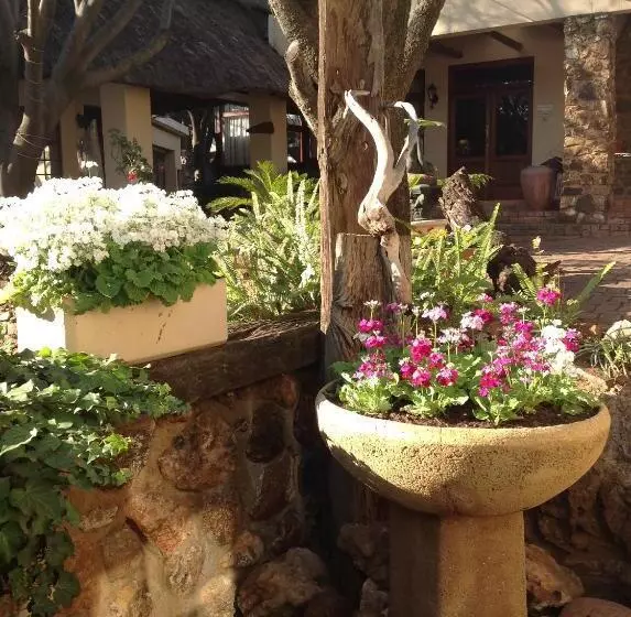 Pension Centurion Guest House And Lodge