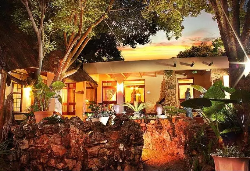 Pension Centurion Guest House And Lodge