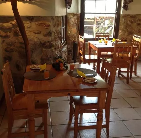 Pension Centurion Guest House And Lodge