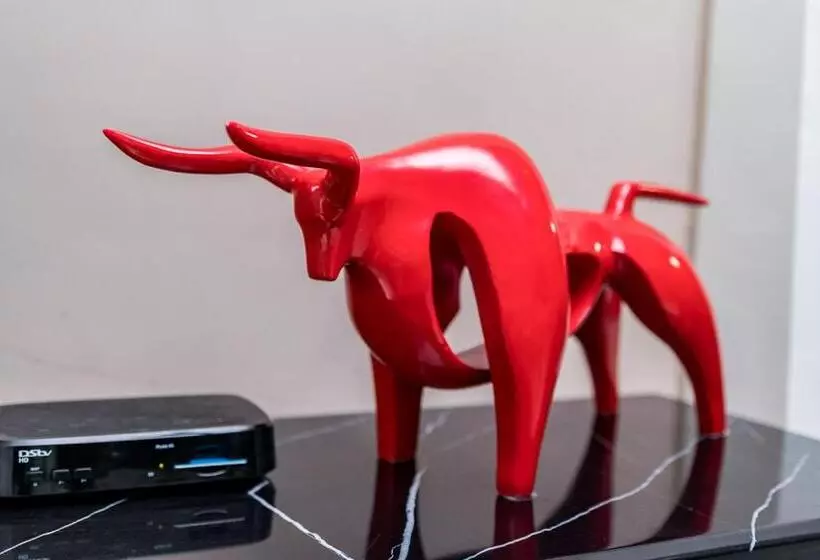 Red Mango Hotel And Apartments