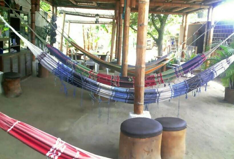 پانسیون Sadhana   Hostel