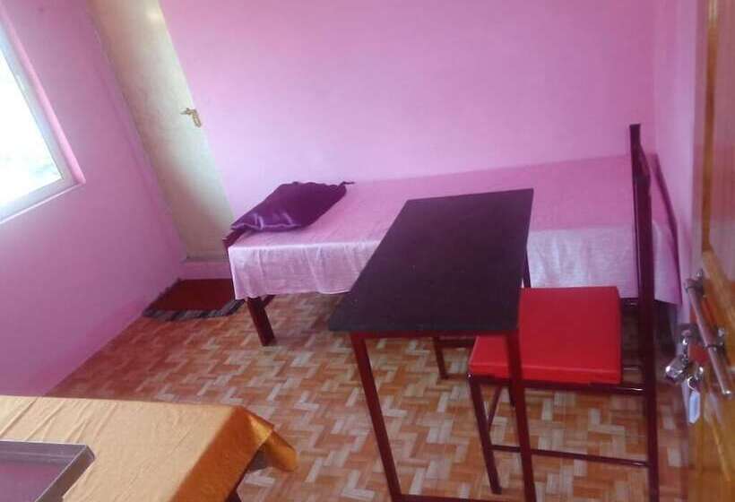 ユースホステル Pleasant Inn